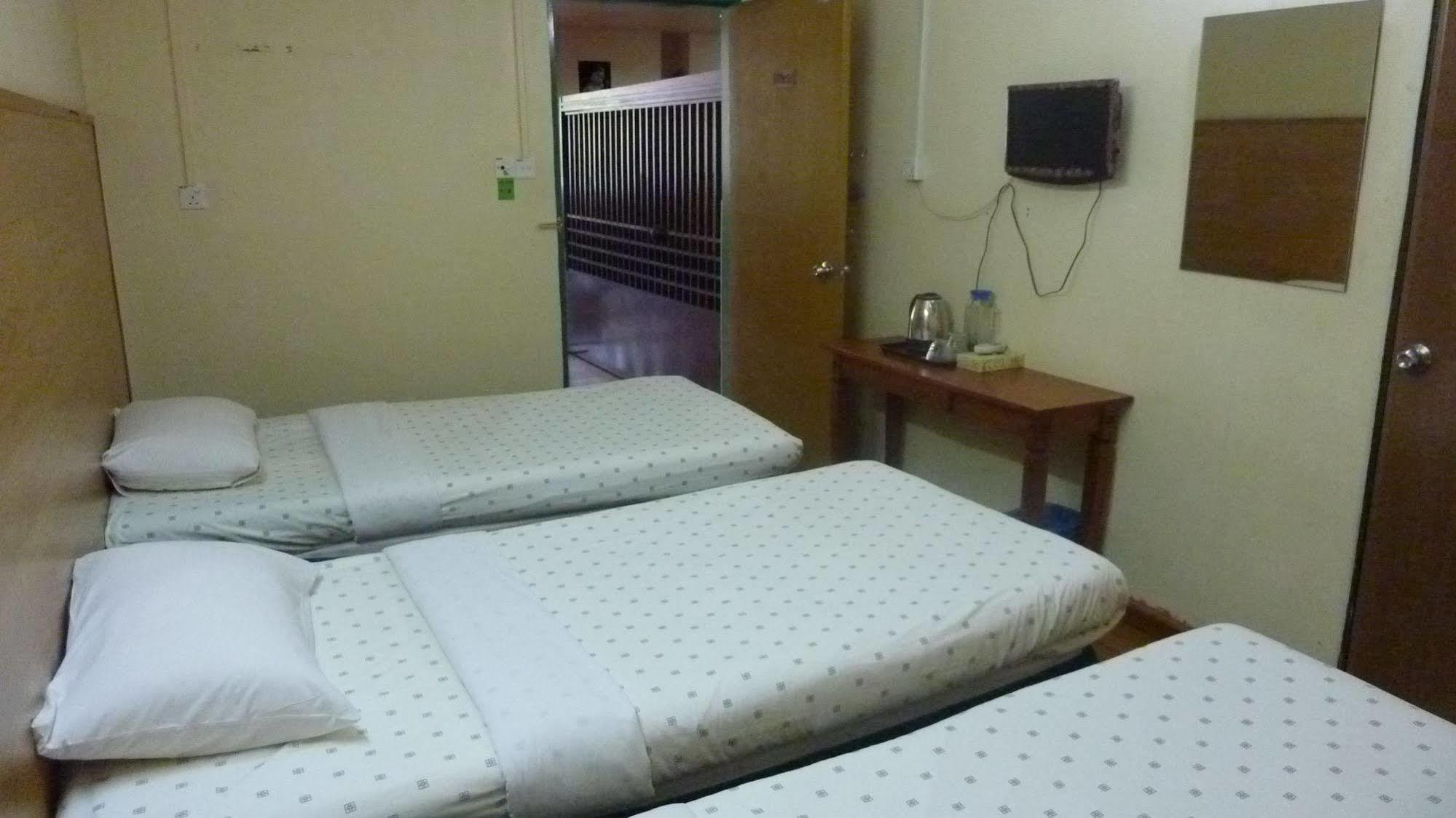 7 Hung Hung Inn Kota Kinabalu Dış mekan fotoğraf