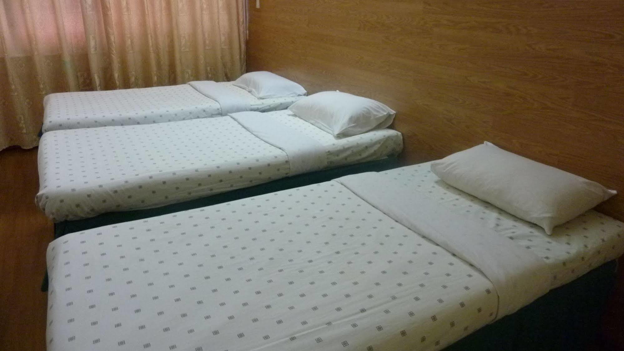 7 Hung Hung Inn Kota Kinabalu Dış mekan fotoğraf